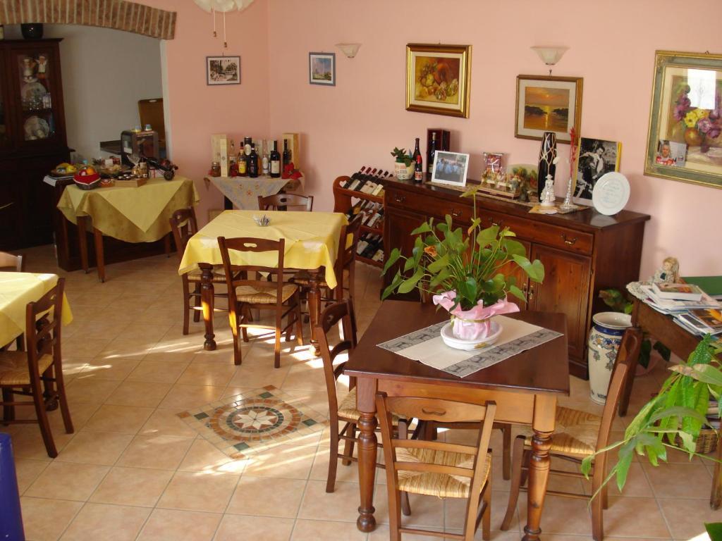 Agriturismo Ai Piacentini Santo Stefano Belbo Extérieur photo